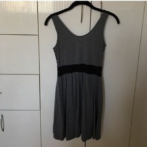 Sleeveless Grey H&M Dress with Black Lace